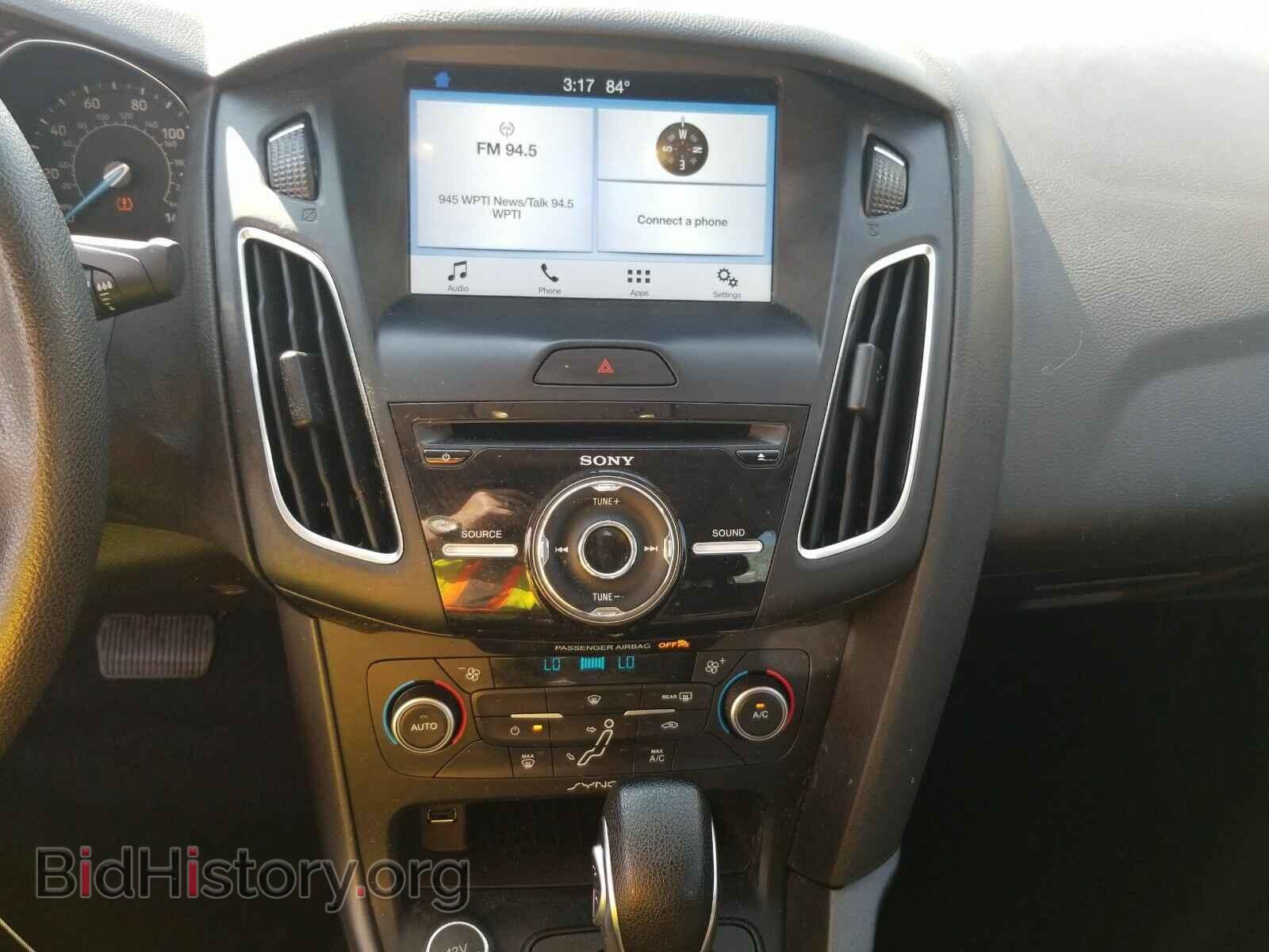 2017 Ford Focus - VIN: 1FADP3H23HL331045 - Фото 4