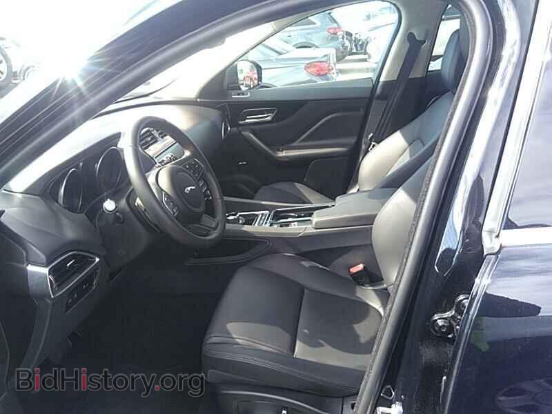 2020 Jaguar F-PACE - VIN: SADCS2FX2LA638325 - Фото 3