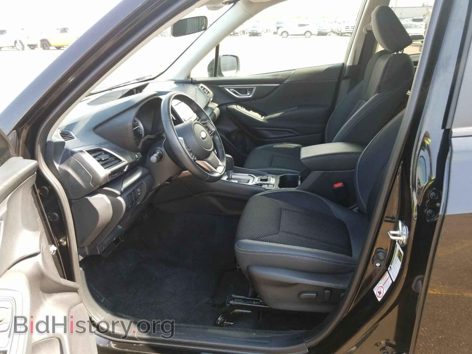 2019 Subaru Forester - VIN: JF2SKAEC7KH470916 - Photo 3