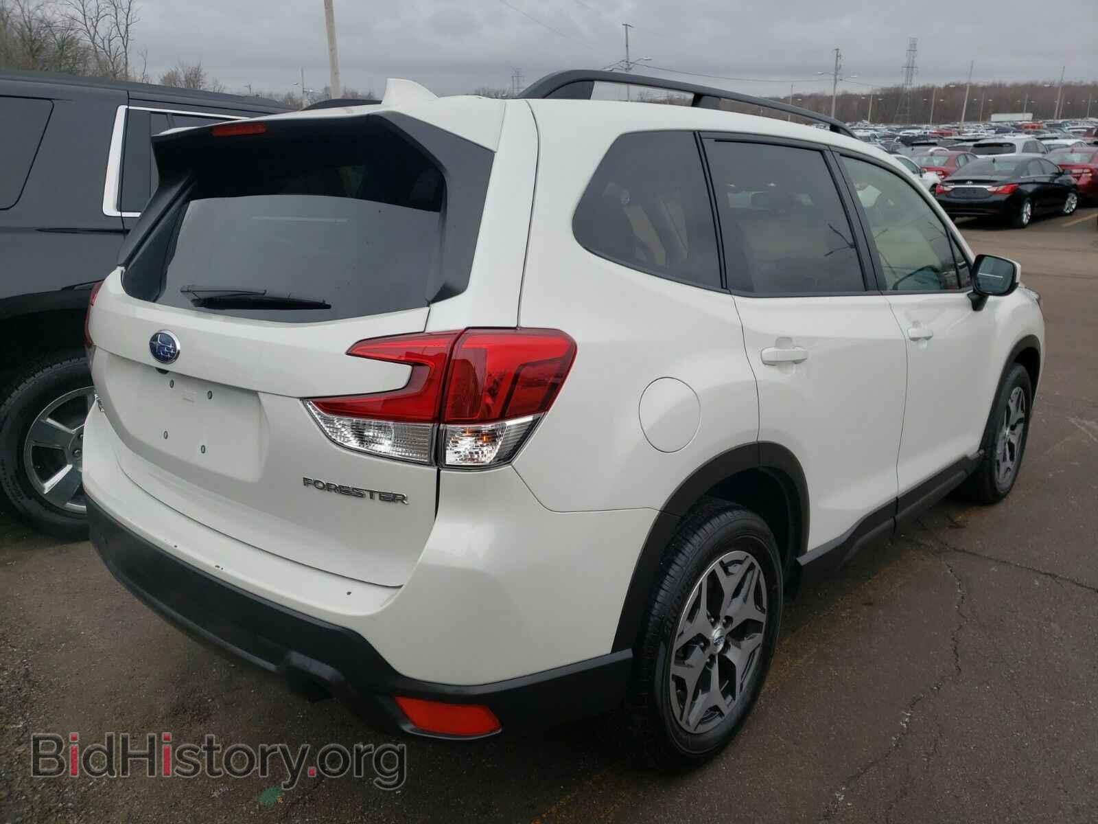 2019 Subaru Forester - VIN: JF2SKAEC1KH506941 - Фото 2