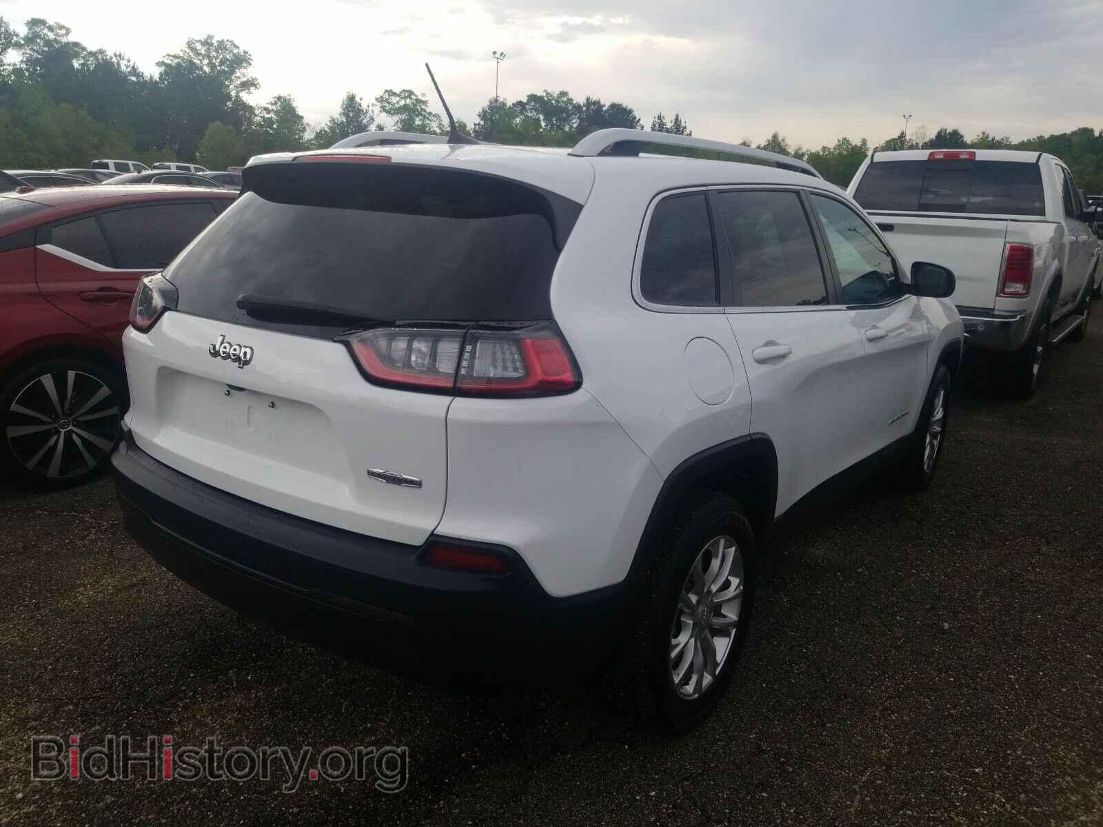 2019 Jeep Cherokee - VIN: 1C4PJLCB0KD285689 - Фото 2