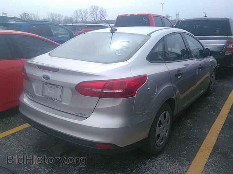 2017 Ford Focus - VIN: 1FADP3E24HL342432 - Фото 2