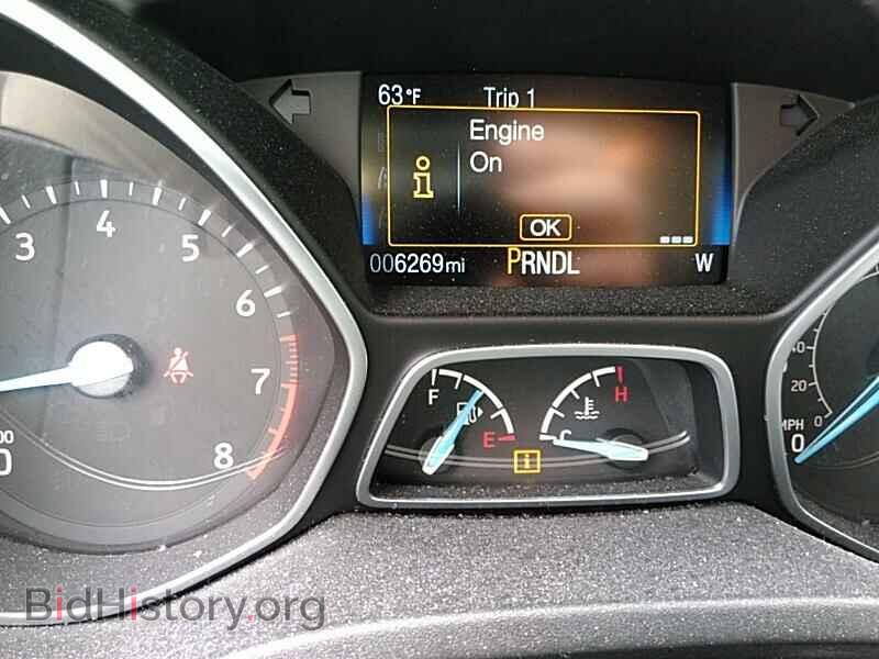 2017 Ford Focus - VIN: 1FADP3F22HL254302 - Фото 5