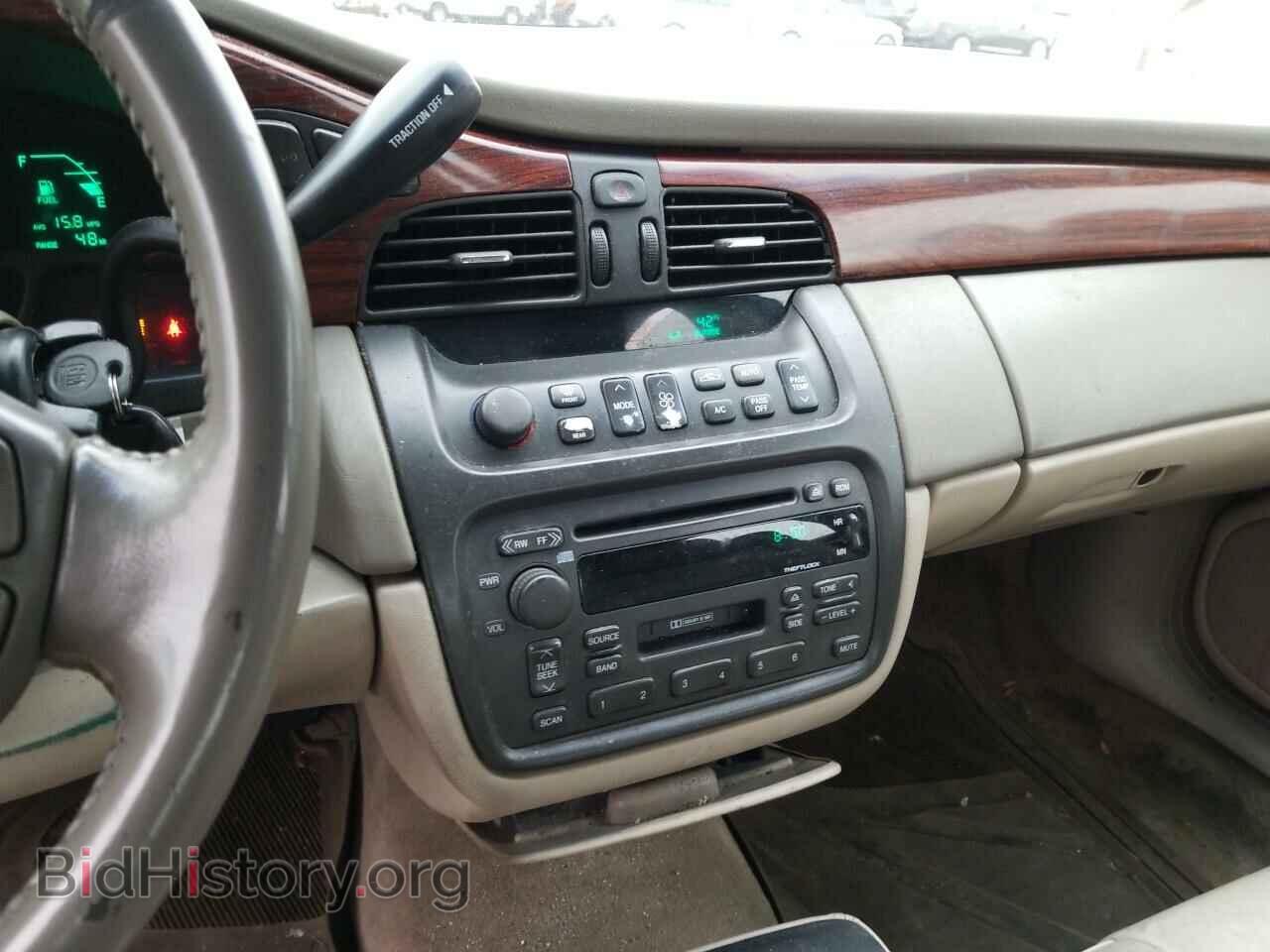 2003 Cadillac DeVille - VIN: 1G6KD54Y43U236175 - Photo 4