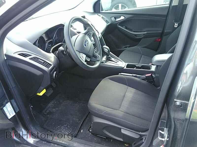 2017 Ford Focus - VIN: 1FADP3H28HL201200 - Фото 3