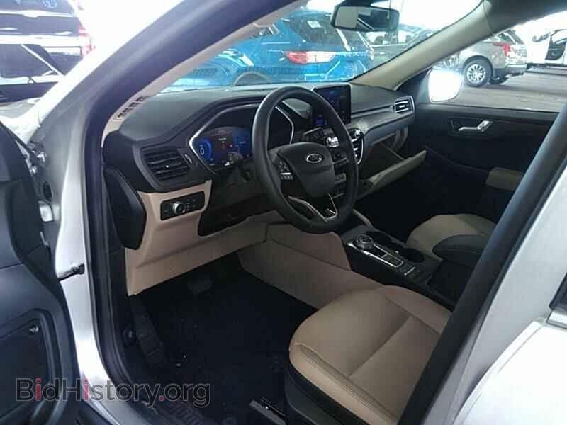 2020 Ford Escape - VIN: 1FMCU9J92LUA58784 - Photo 3