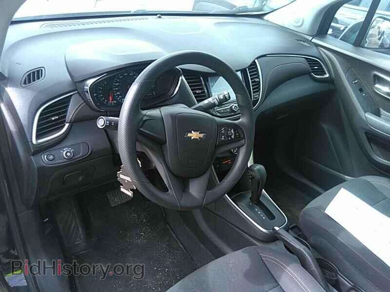 2017 Chevrolet Trax - VIN: 3GNCJKSB1HL241978 - Фото 4