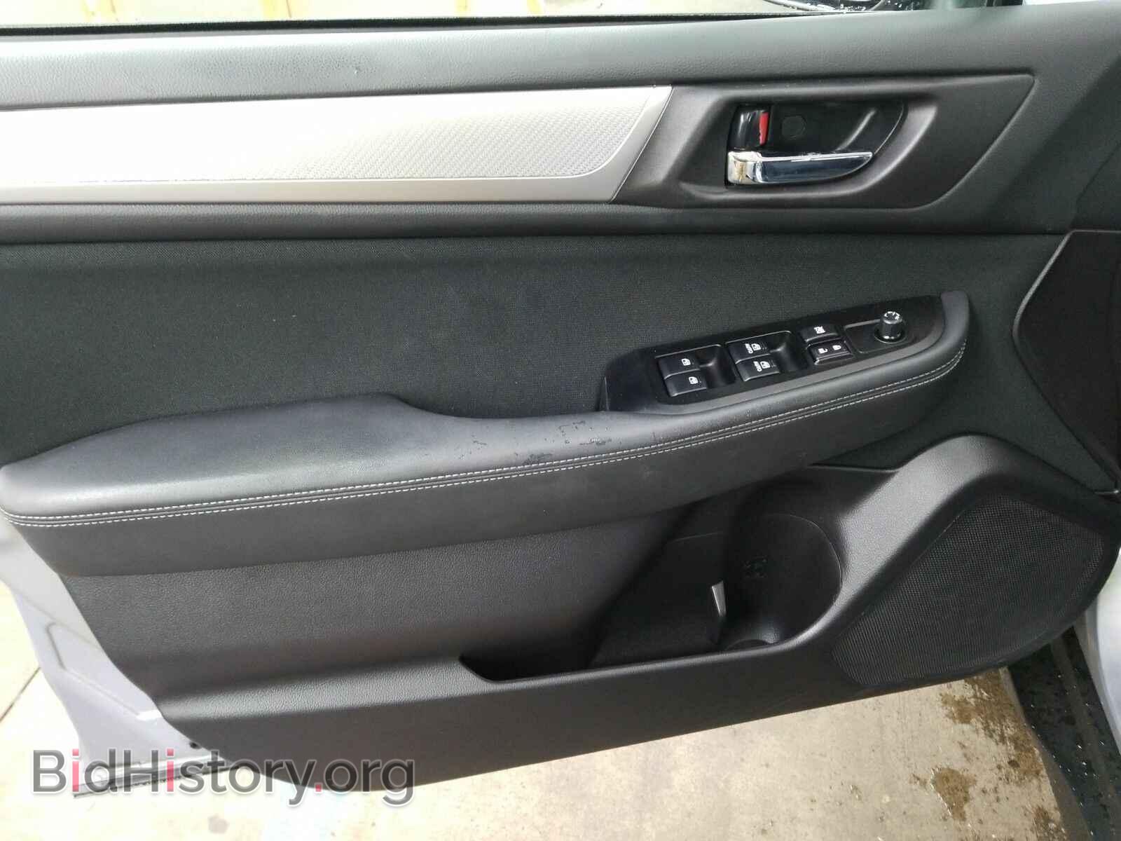 2017 Subaru Outback - VIN: 4S4BSAFC6H3370997 - Фото 9