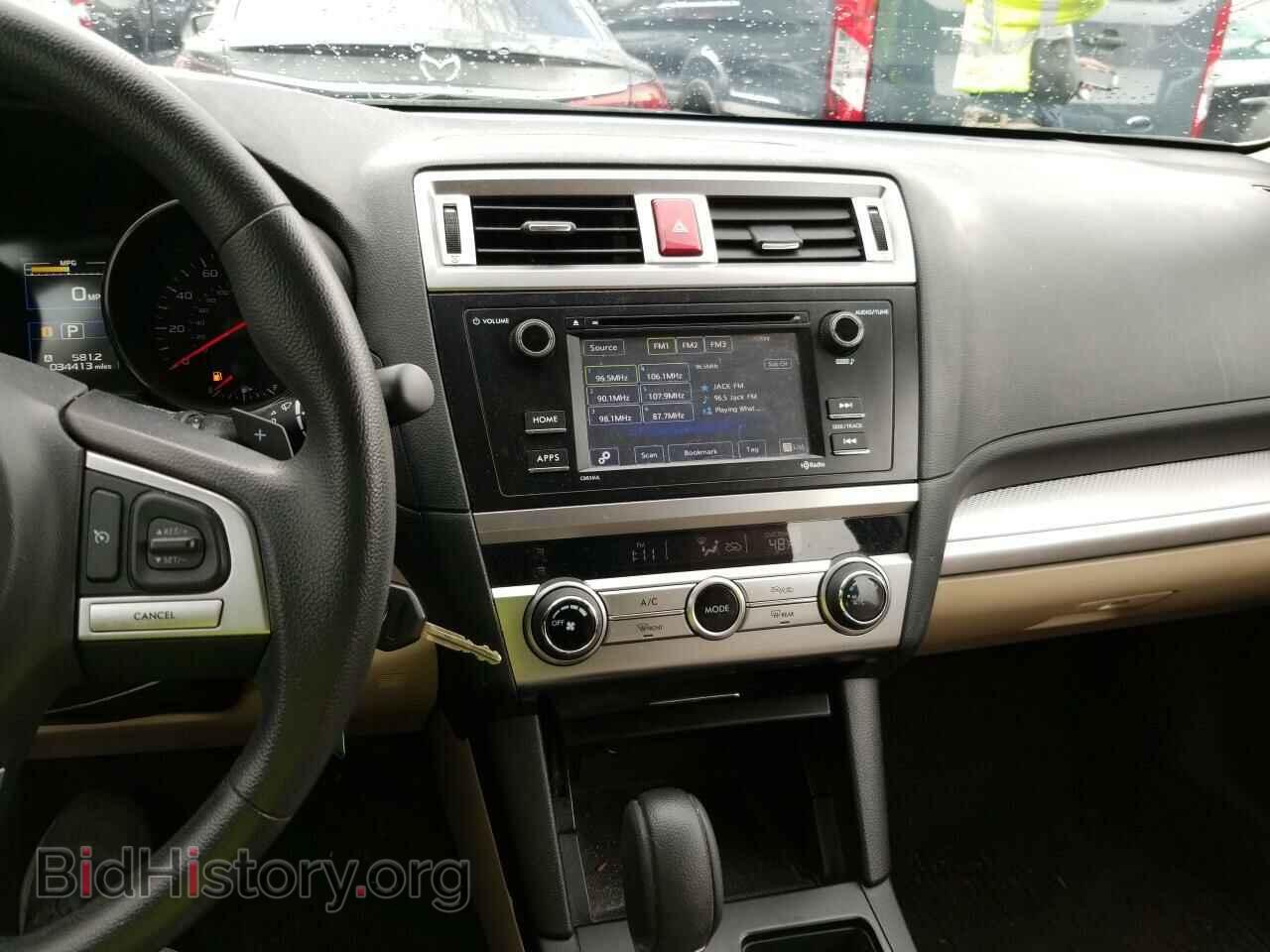 2017 Subaru Outback - VIN: 4S4BSAAC9H3295753 - Photo 4