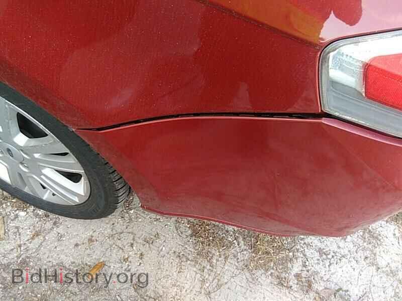 2009 Ford Focus - VIN: 1FAHP37N39W103205 - Photo 12