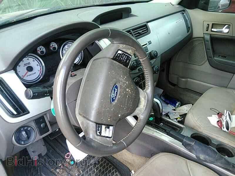 2009 Ford Focus - VIN: 1FAHP37N39W103205 - Photo 13