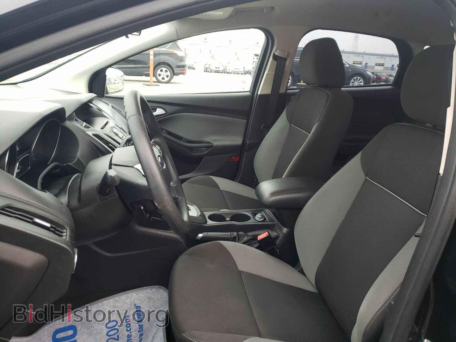 2014 Ford Focus - VIN: 1FADP3F24EL245841 - Photo 3