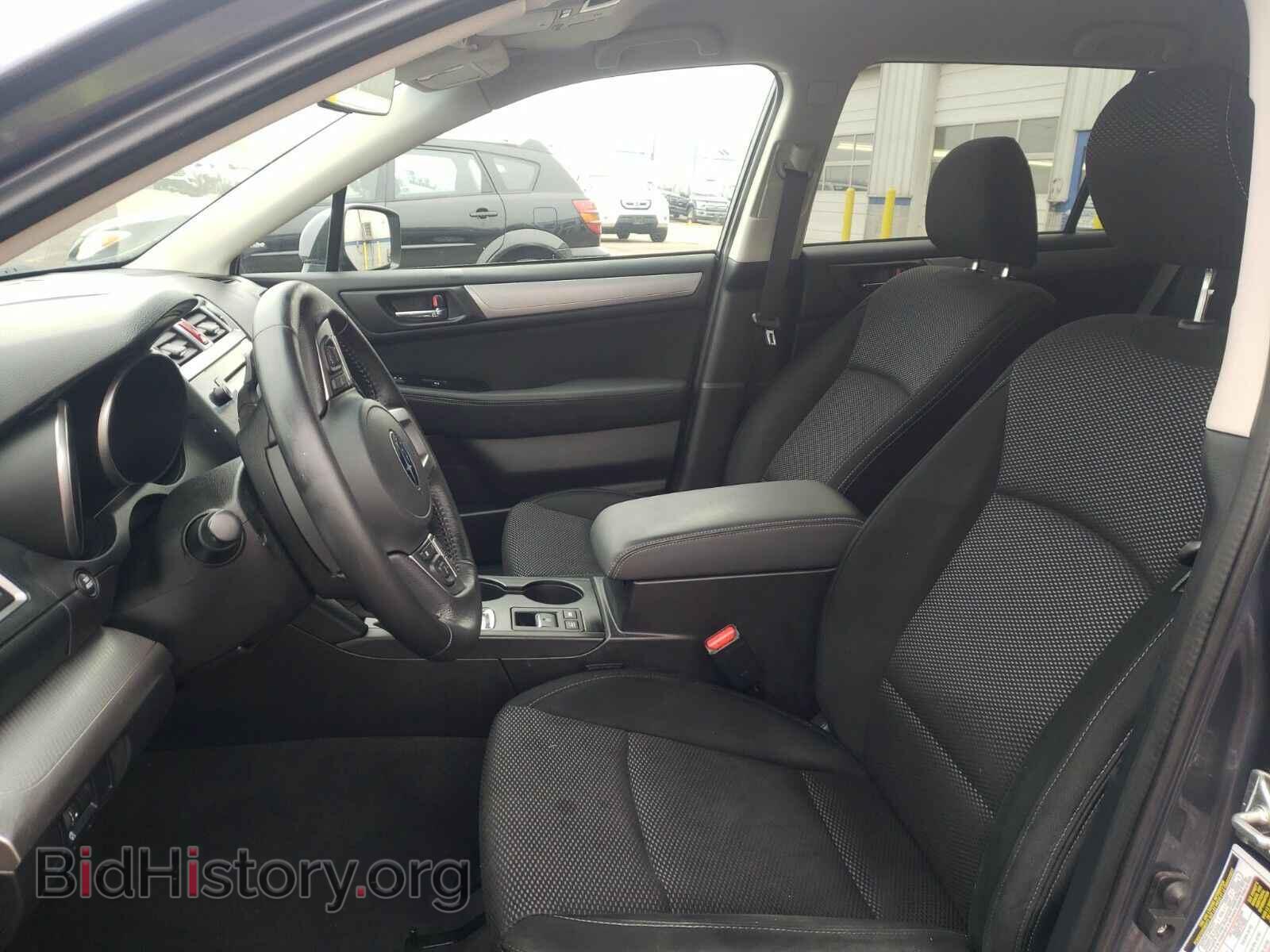 2017 Subaru Outback - VIN: 4S4BSACC4H3305134 - Фото 3
