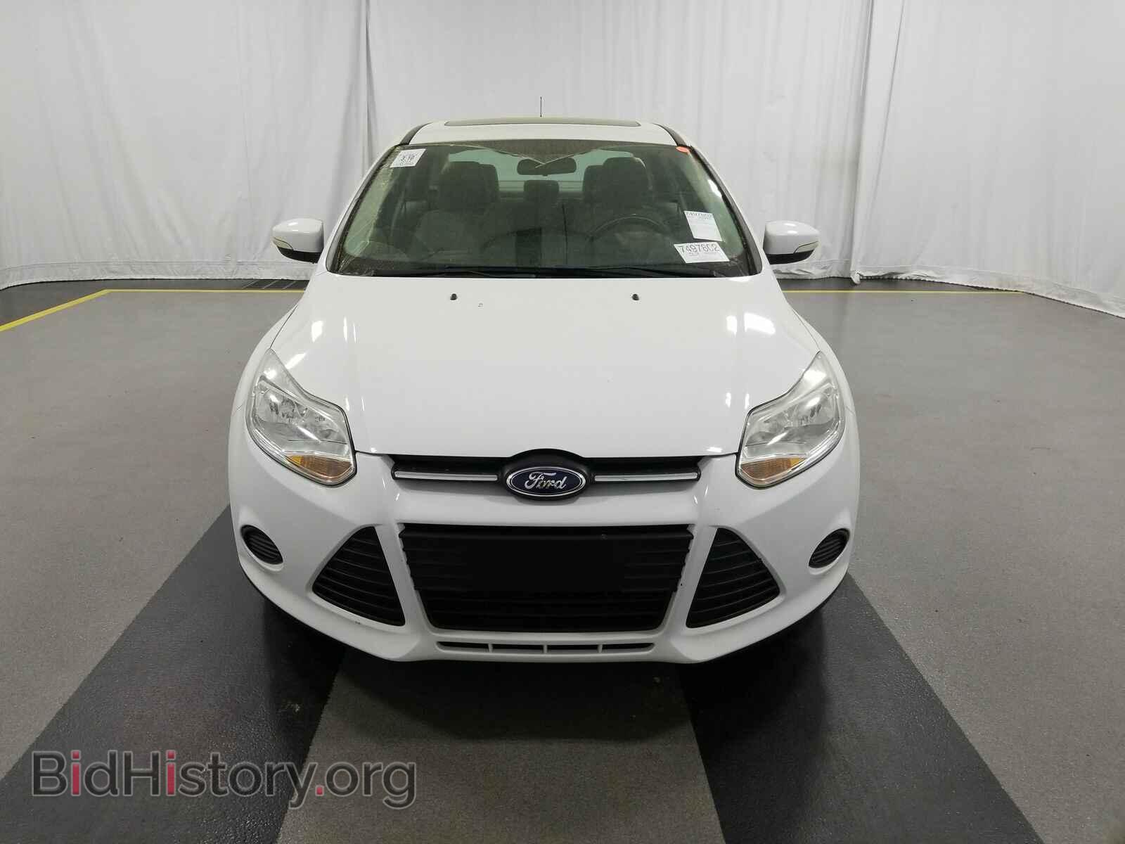 2014 Ford Focus - VIN: 1FADP3F27EL409910 - Фото 2