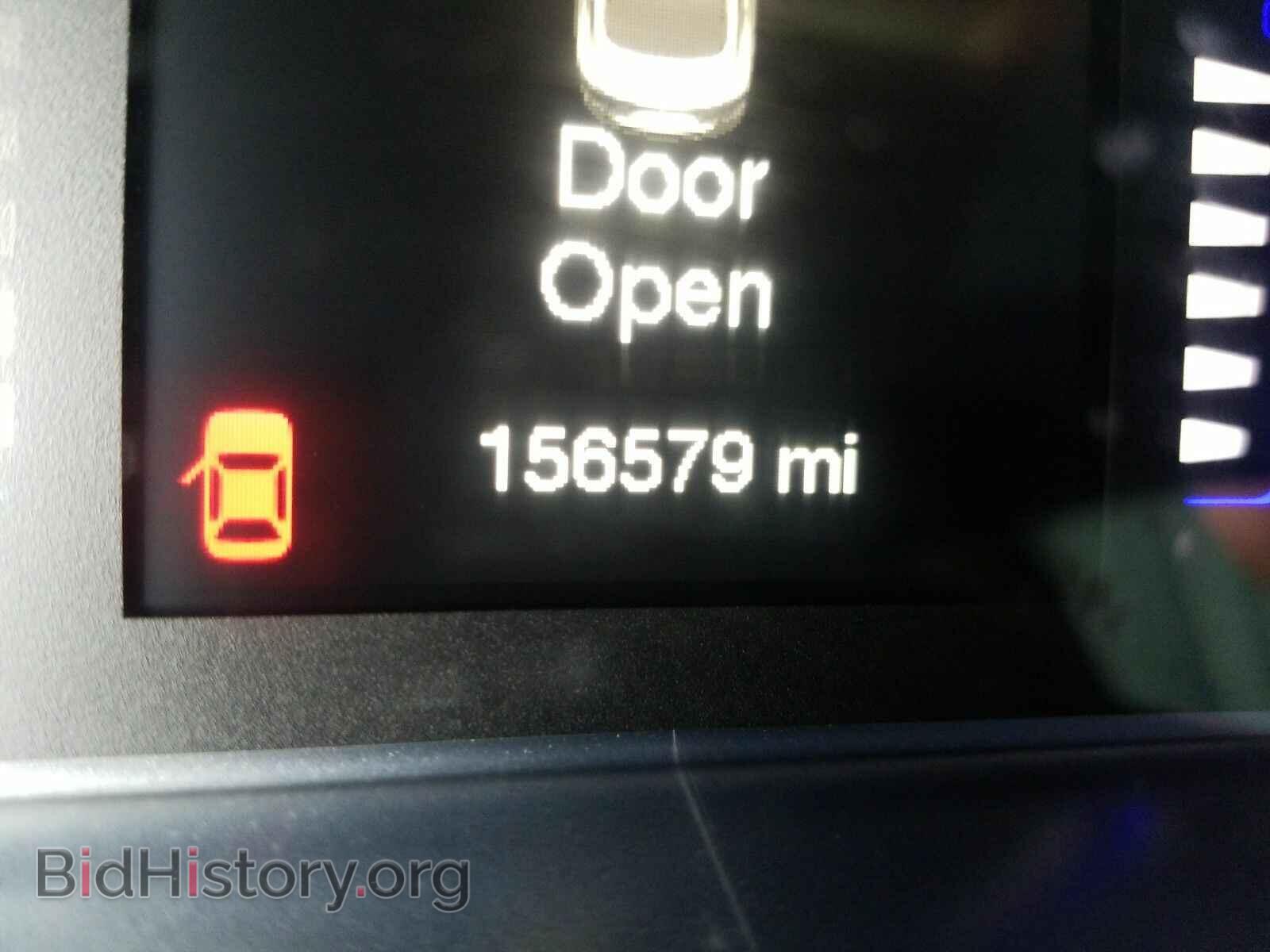2016 Chrysler 200 - VIN: 1C3CCCAB7GN195571 - Фото 5