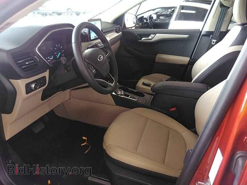 2020 Ford Escape - VIN: 1FMCU9H62LUA37204 - Фото 3