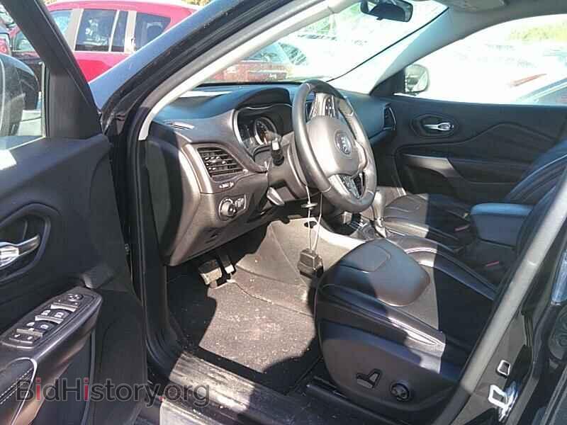 2019 Jeep Cherokee - VIN: 1C4PJLLB0KD274949 - Фото 3
