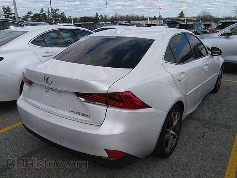 2017 Lexus IS - VIN: JTHCM1D22H5016846 - Фото 2