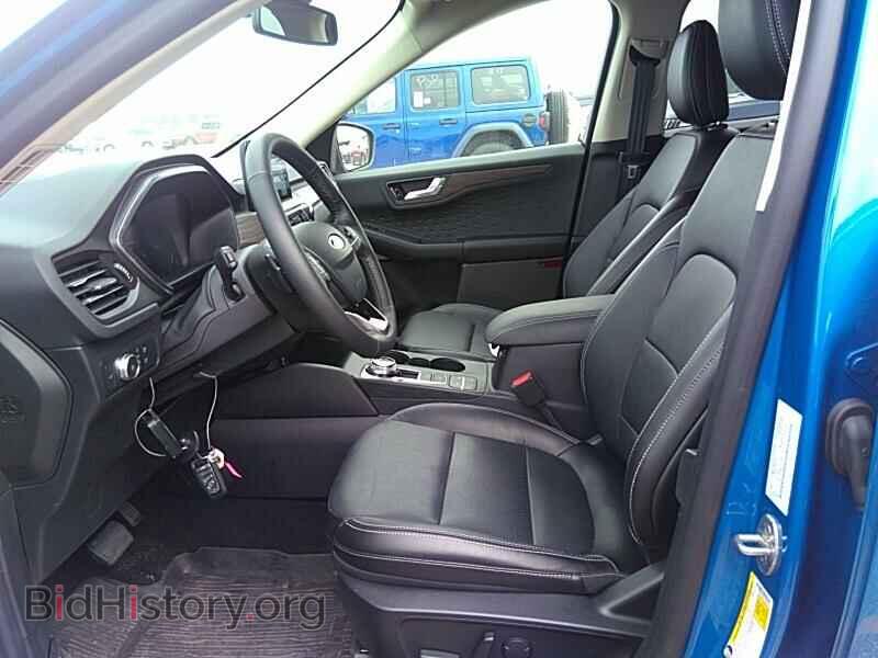 2020 Ford Escape - VIN: 1FMCU9J95LUA00524 - Фото 3