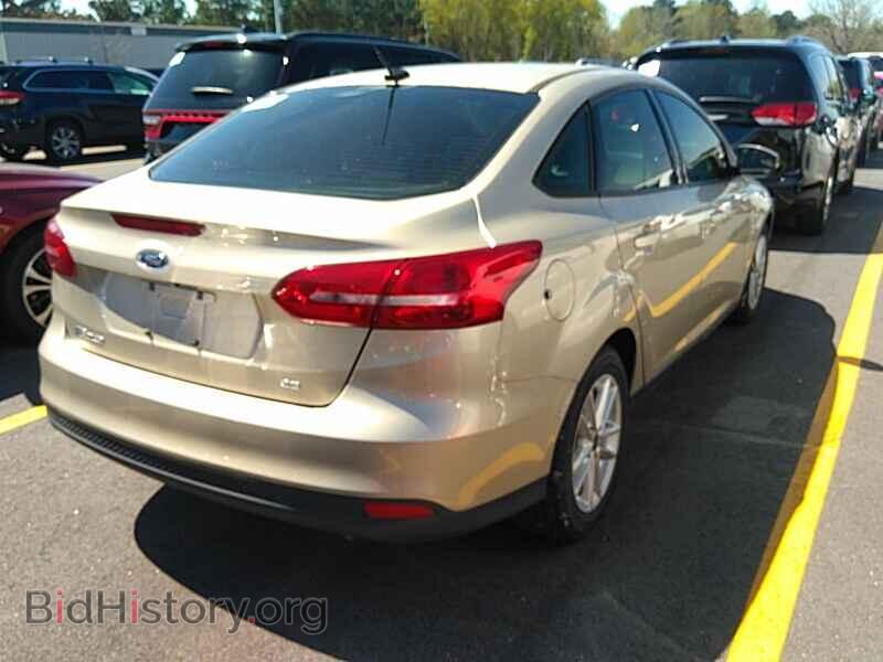 2017 Ford Focus - VIN: 1FADP3F24HL207997 - Фото 2