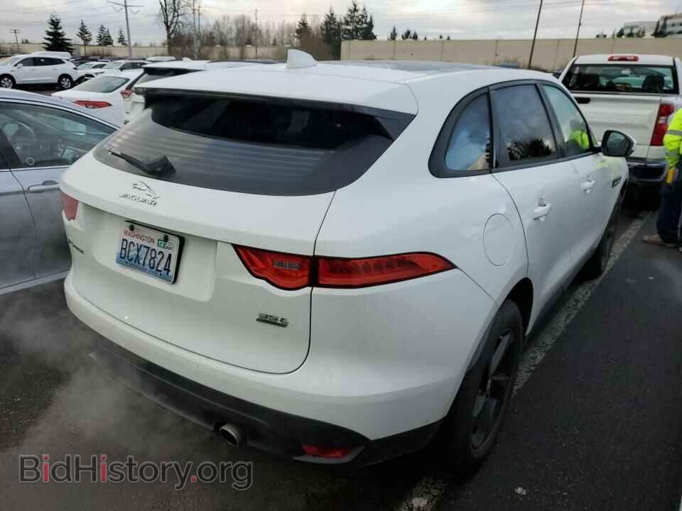 2017 Jaguar F-PACE - VIN: SADCJ2BV0HA095121 - Фото 2