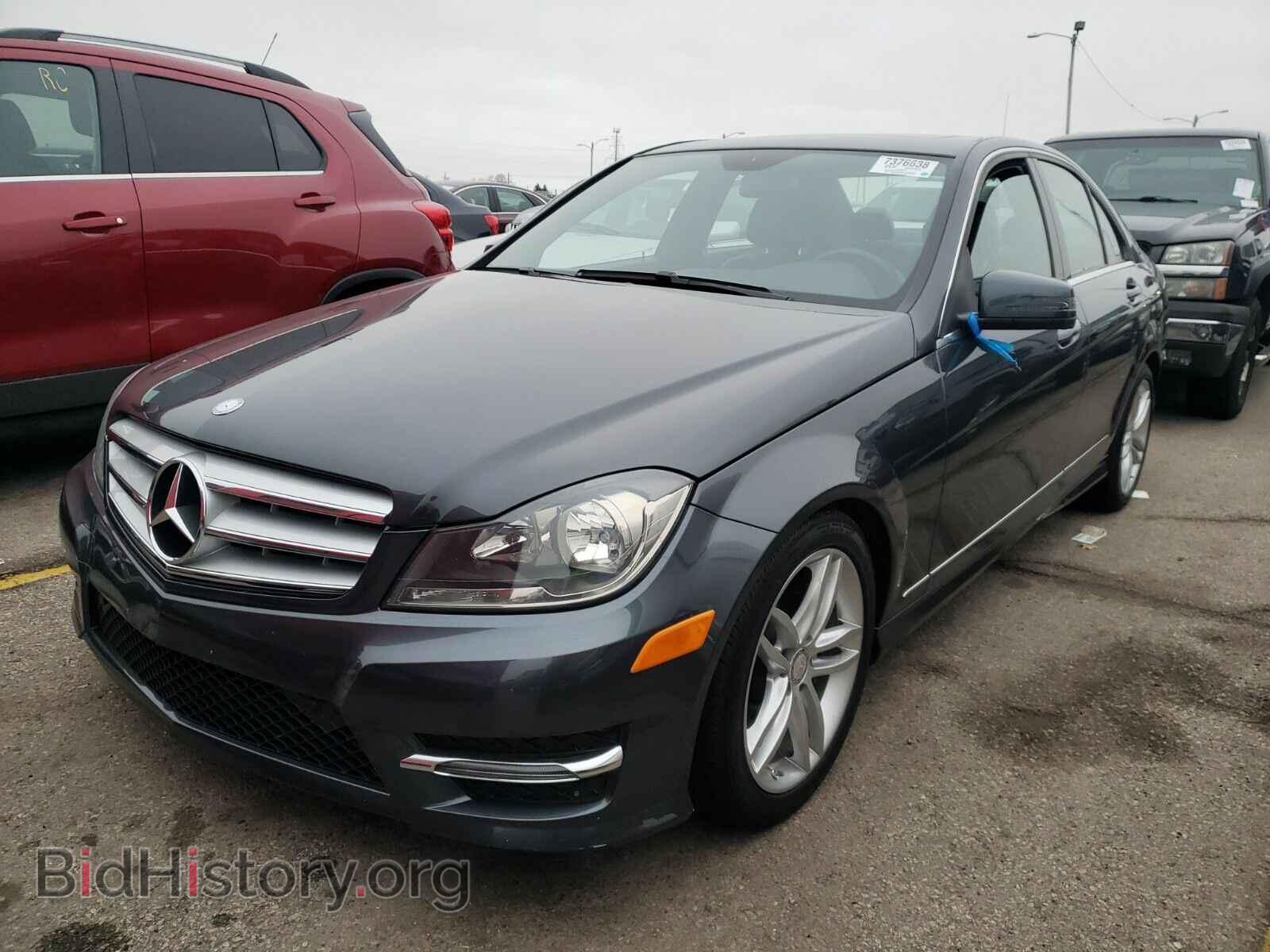 Фотография WDDGF8AB6DR283555 - Mercedes-Benz C-Class 2013