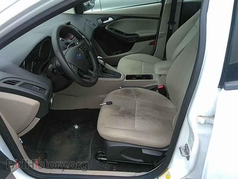 2015 Ford Focus - VIN: 1FADP3F2XFL351258 - Photo 3