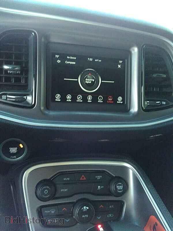 2019 Dodge Challenger - VIN: 2C3CDZAG1KH717124 - Фото 4