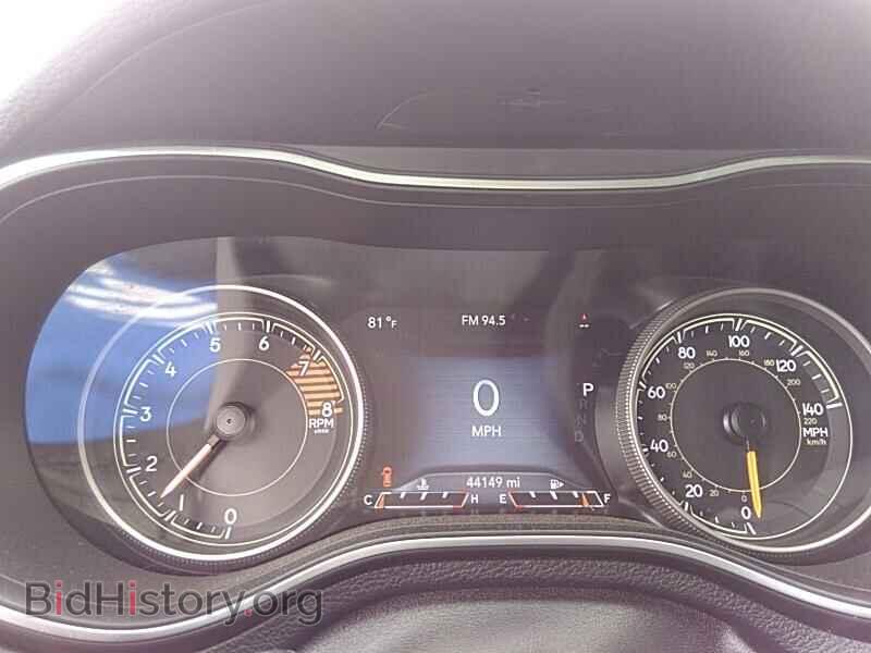 2019 Jeep Cherokee - VIN: 1C4PJMDX5KD304026 - Фото 5