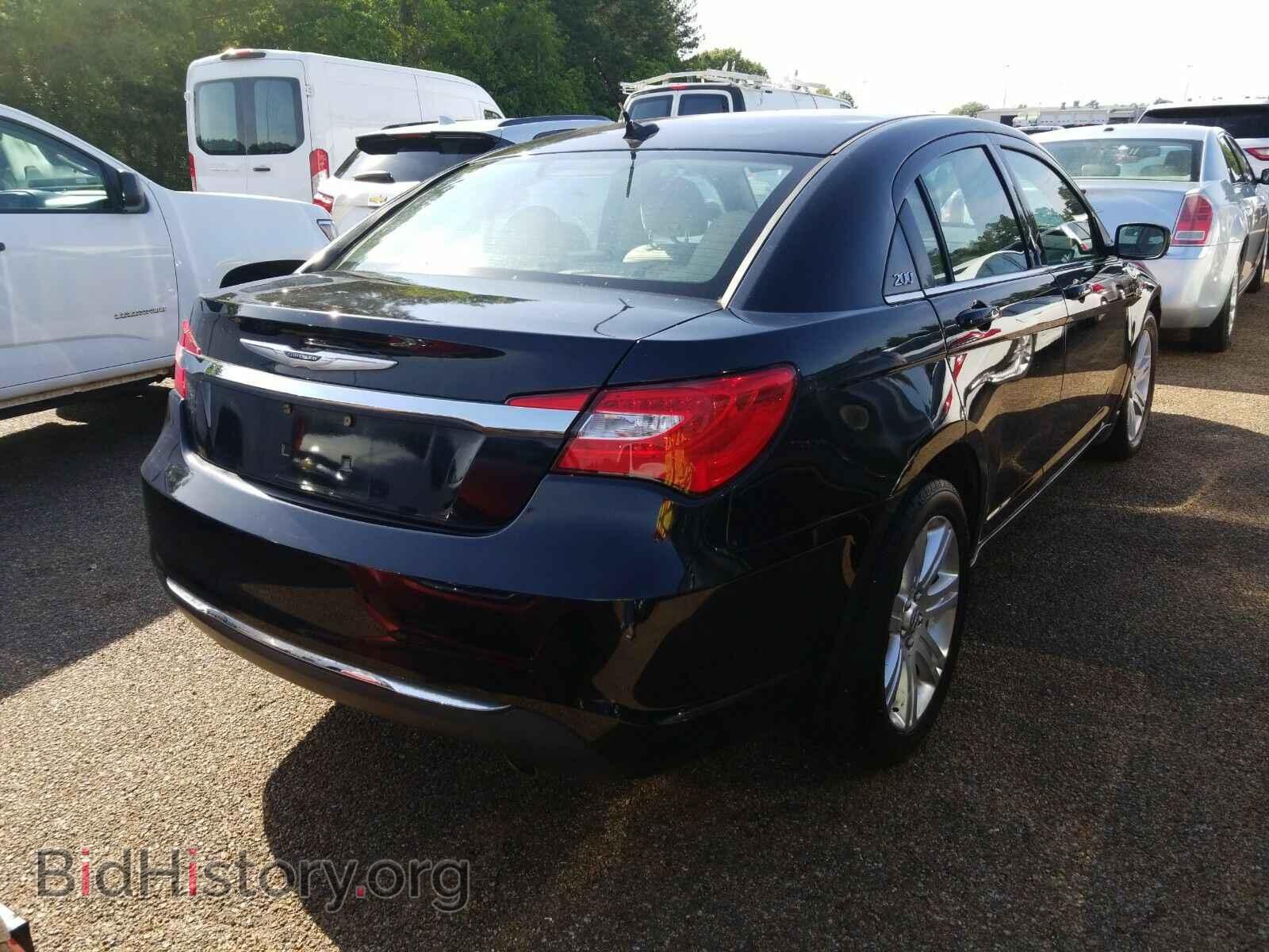 2012 Chrysler 200 - VIN: 1C3CCBBG2CN211514 - Photo 2