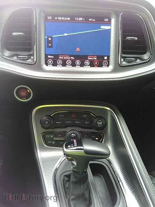2017 Dodge Challenger - VIN: 2C3CDZC91HH500633 - Фото 4