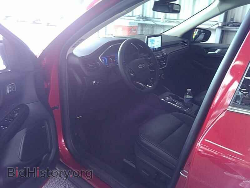 2020 Ford Escape - VIN: 1FMCU9J98LUA37132 - Photo 3
