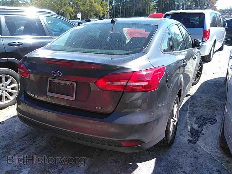 2017 Ford Focus - VIN: 1FADP3F29HL271579 - Фото 2
