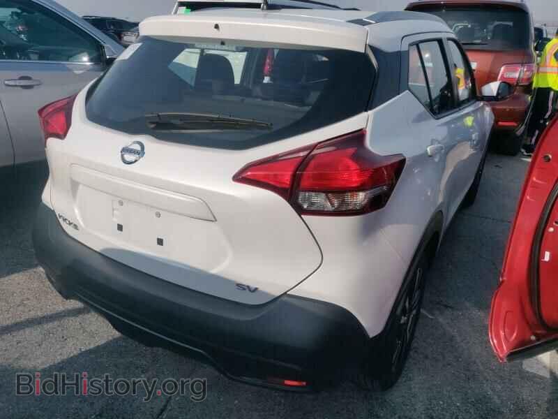 2019 Nissan Kicks - VIN: 3N1CP5CU3KL525552 - Фото 2