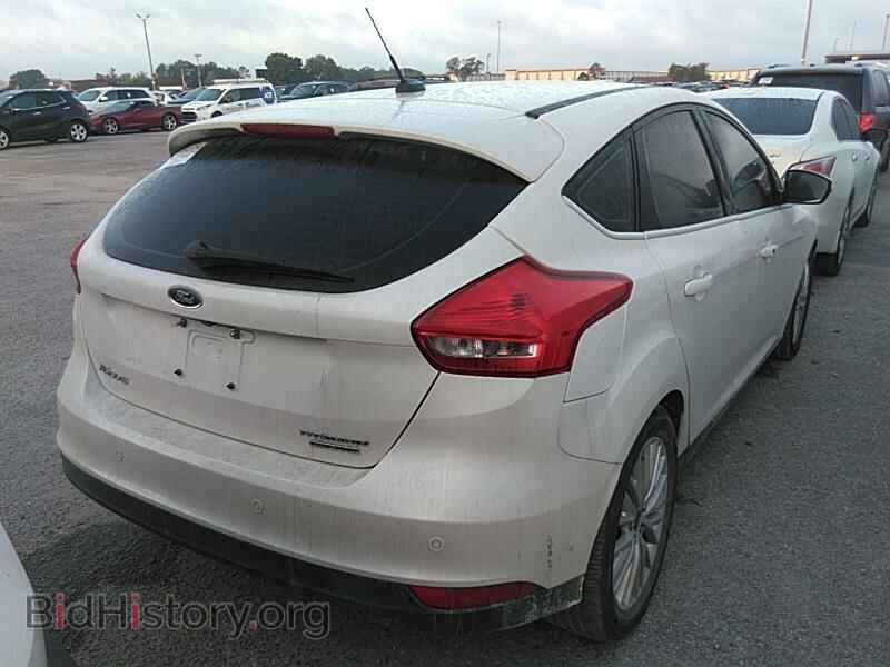 2015 Ford Focus - VIN: 1FADP3N23FL205057 - Фото 2