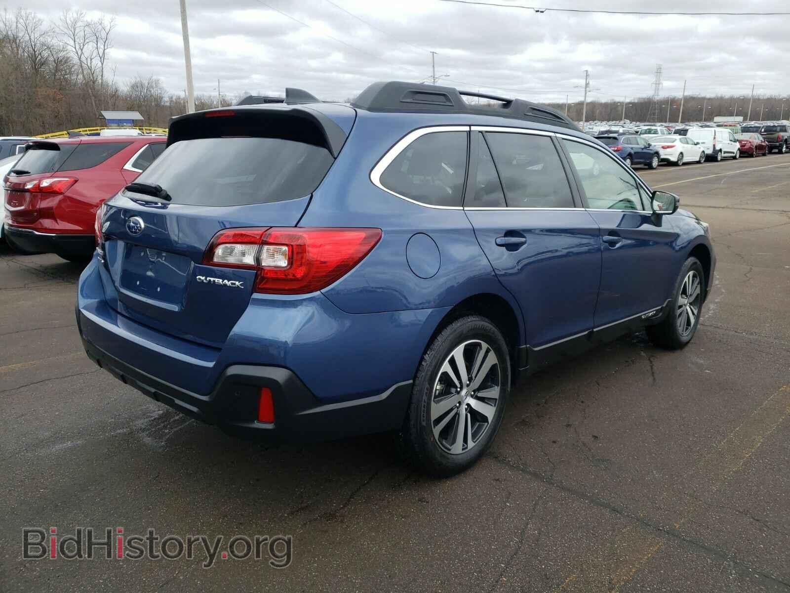 2019 Subaru Outback - VIN: 4S4BSANC2K3336385 - Фото 2