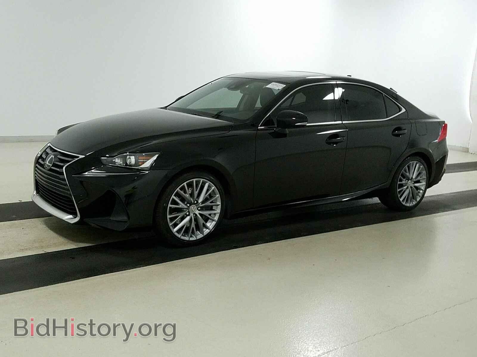 Фотография JTHBA1D29H5046558 - Lexus IS 2017