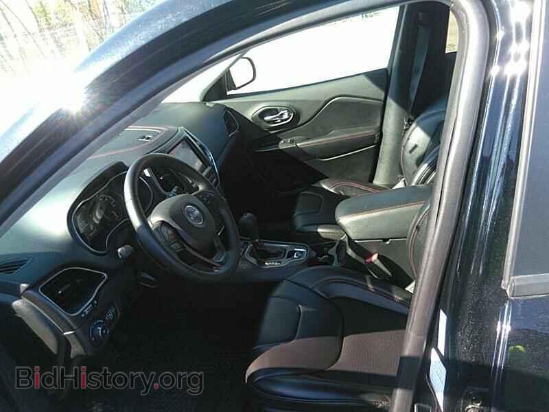 2019 Jeep Cherokee - VIN: 1C4PJMBX4KD362339 - Фото 3