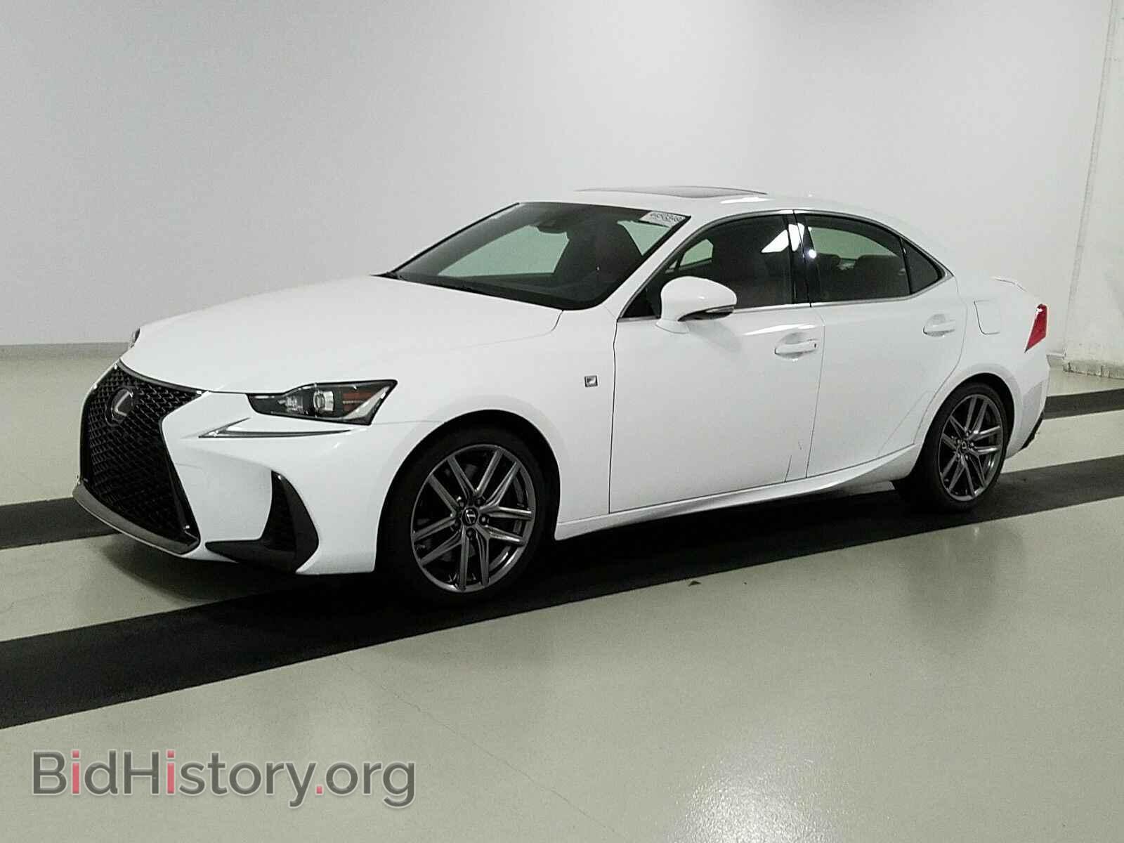 Фотография JTHBA1D21H5043573 - Lexus IS 2017