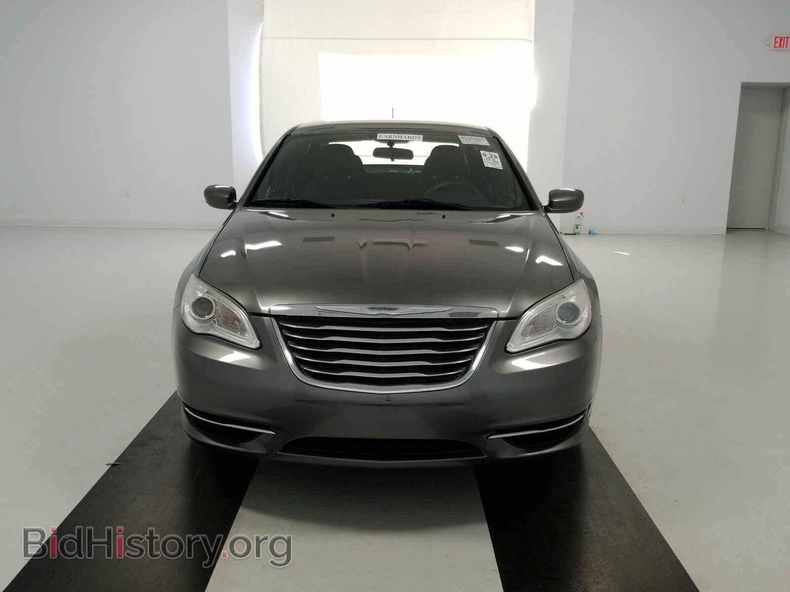 2012 Chrysler 200 - VIN: 1C3CCBAB5CN205390 - Фото 2