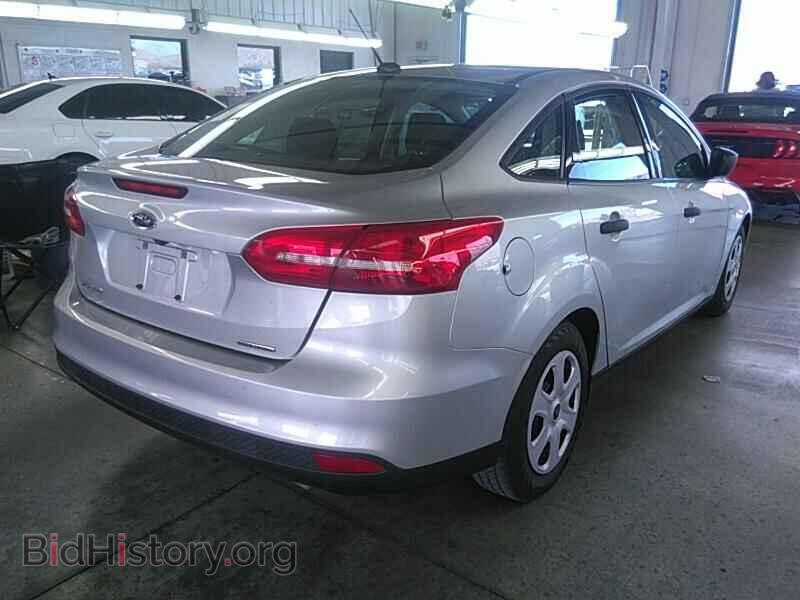 2016 Ford Focus - VIN: 1FADP3E21GL365441 - Фото 2