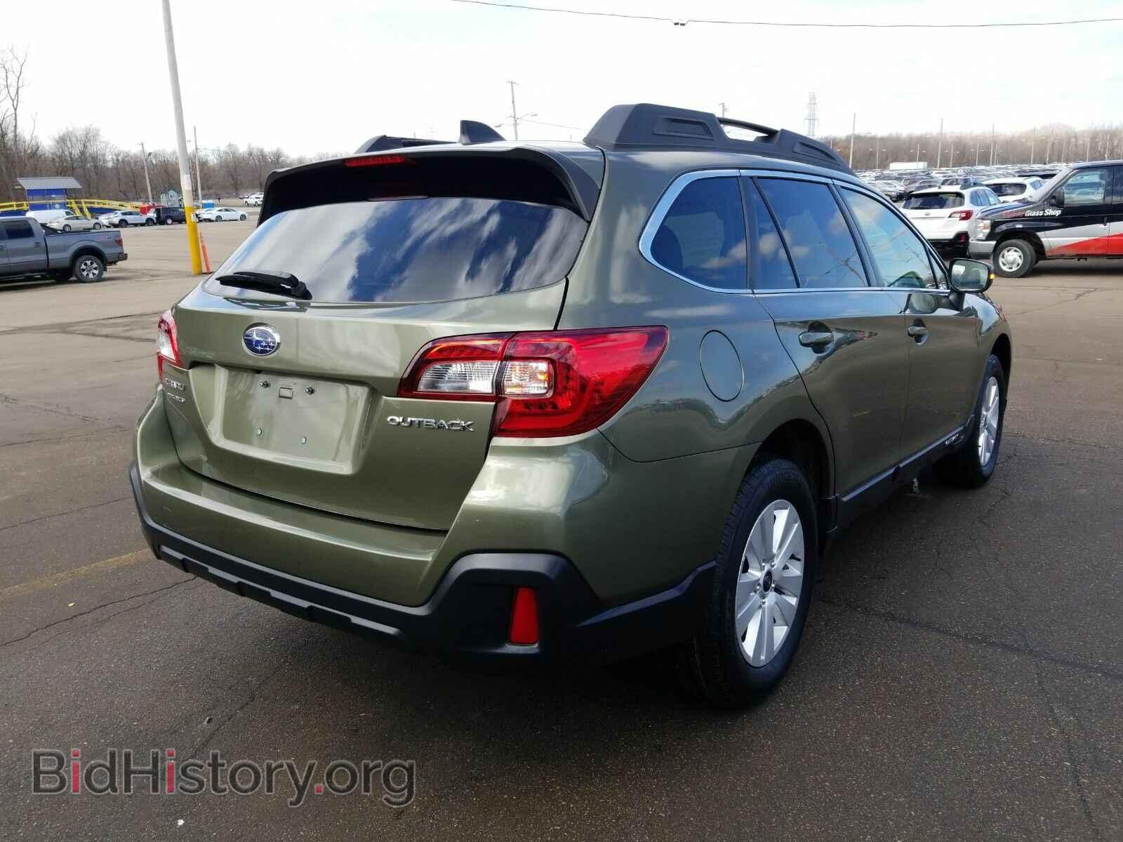 2019 Subaru Outback - VIN: 4S4BSAFCXK3372825 - Фото 2