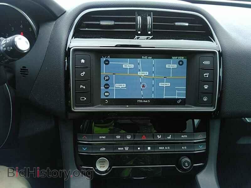 2017 Jaguar F-PACE - VIN: SADCK2BV9HA097365 - Фото 4