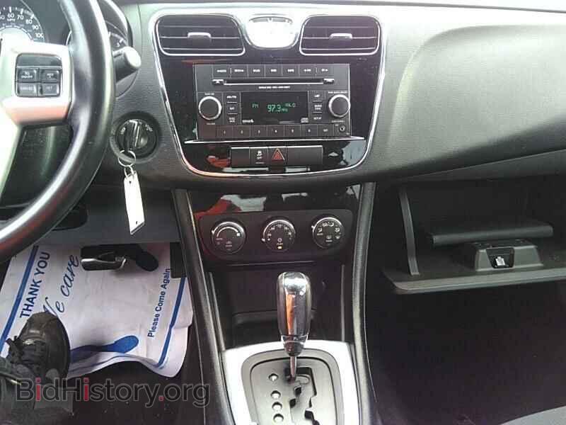 2013 Chrysler 200 - VIN: 1C3CCBBB9DN764490 - Фото 4