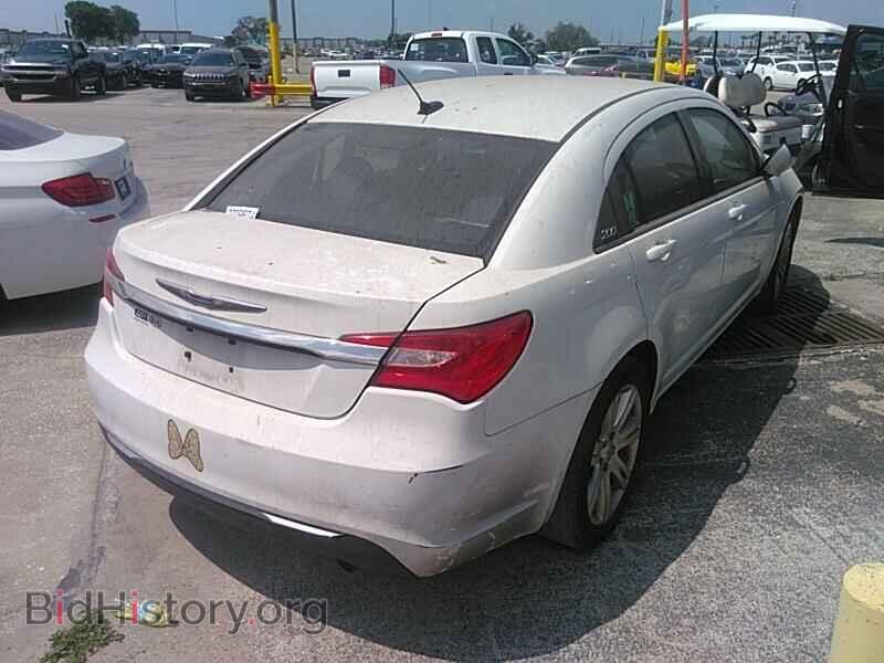 2013 Chrysler 200 - VIN: 1C3CCBAB9DN660499 - Фото 2