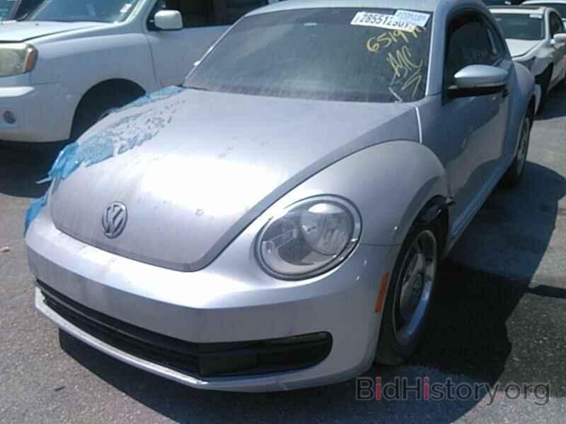 Photo 3VWF17AT1FM651990 - Volkswagen Beetle Coupe 2015