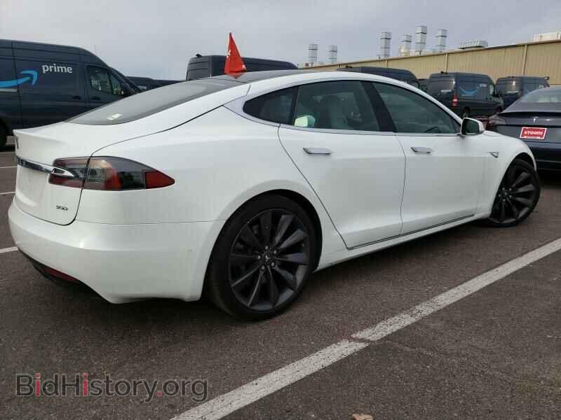 2016 Tesla Model S - VIN: 5YJSA1E28GF141948 - Photo 2