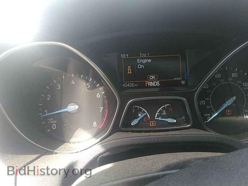 2018 Ford Focus - VIN: 1FADP3M21JL233336 - Фото 5