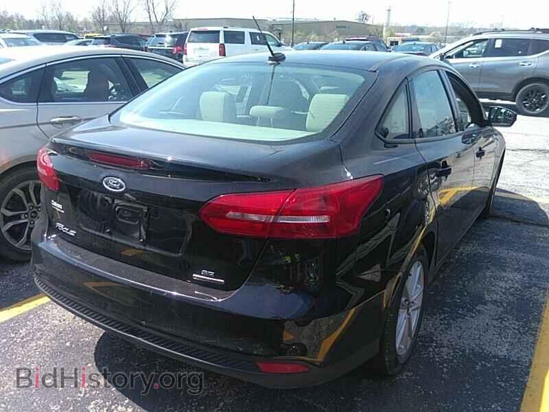2016 Ford Focus - VIN: 1FADP3F26GL245732 - Photo 2