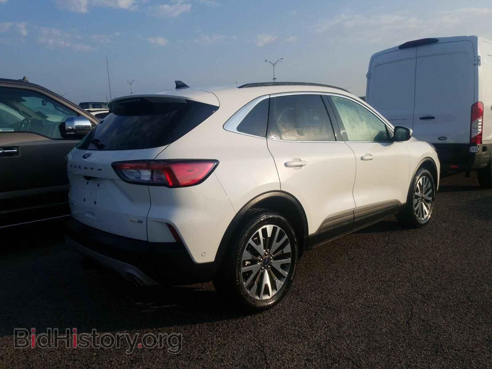 2020 Ford Escape - VIN: 1FMCU9J98LUA37311 - Фото 2